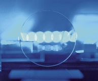 Роман с камнем